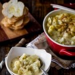 Creamy cauliflower & potato bake